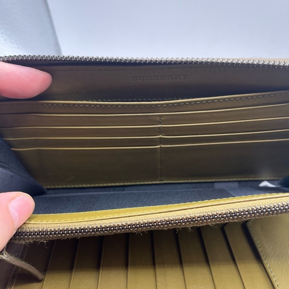 Burberry Elmore Pebbled Leather Zip-Around Wallet | Gray | $560 - Picture 6 of 12